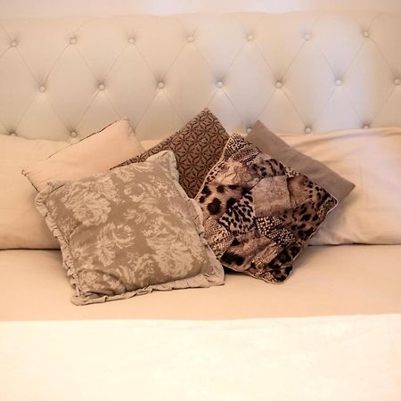 Garden House Vale Apartment Рим Екстериор снимка