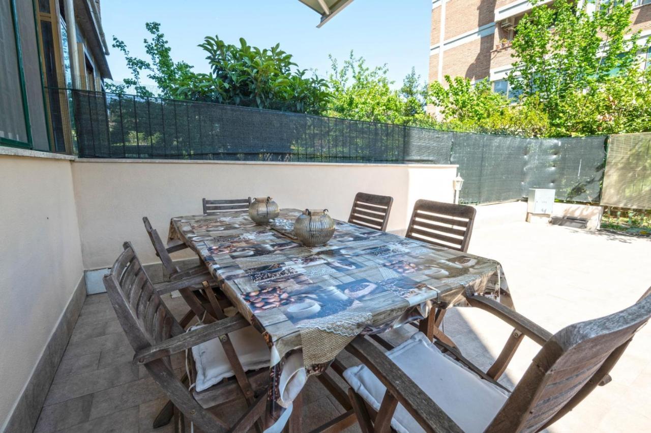 Garden House Vale Apartment Рим Екстериор снимка
