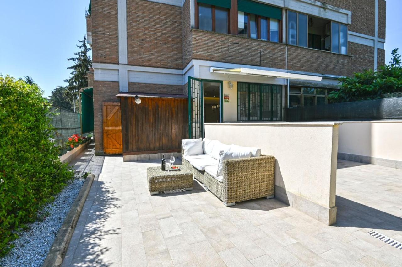 Garden House Vale Apartment Рим Екстериор снимка