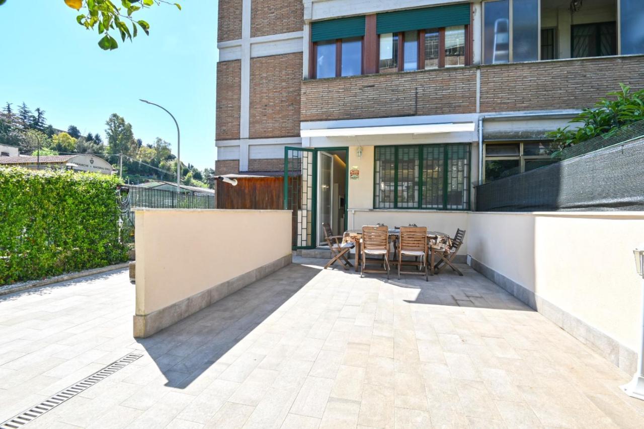Garden House Vale Apartment Рим Екстериор снимка