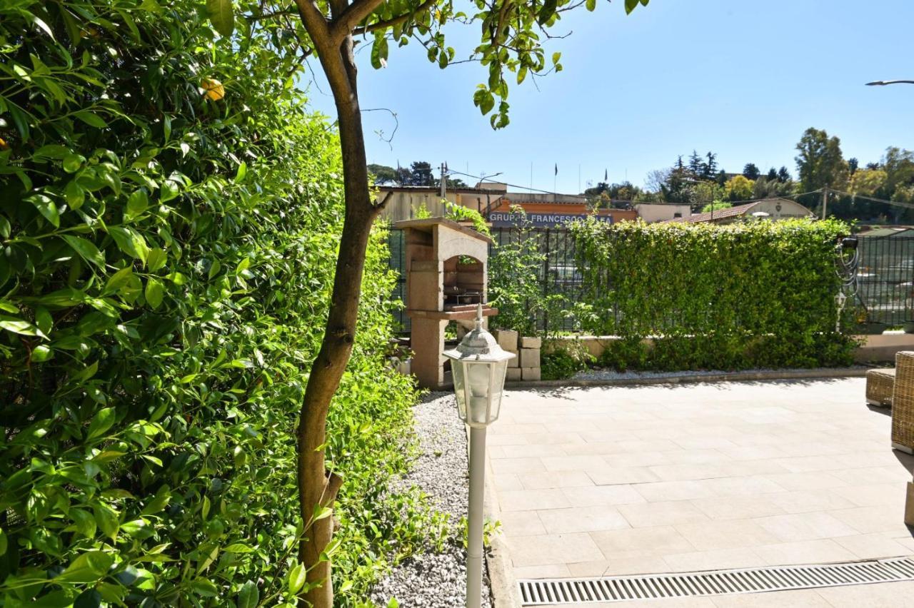 Garden House Vale Apartment Рим Екстериор снимка